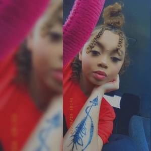 Meet your Posher, Amya